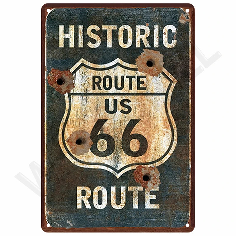 Vintage Metallwandschild mit dem Text Historic Route US 66 auf abgenutztem Hintergrund.