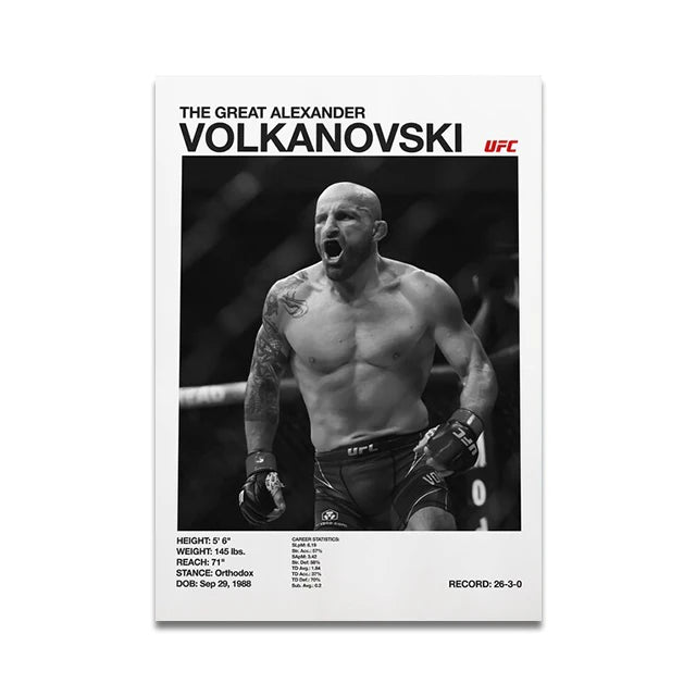 Schwarz-weißes Foto des UFC-Kämpfers Volkanovski als The Great Alexander
