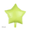Un ballon en papier d'aluminium en forme d'étoile vert lime.