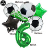 Un set de six ballons à thème de football, incluant un ballon, une chaussure de soccer verte et un grand ballon numéro six ve