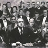 Portrait noir et blanc d'un groupe d'hommes, type film Scarface, en impression sur toile.