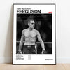 Foto en blanco y negro de Tony Ferguson en un combate de UFC, mostrando sus estadísticas y registro.