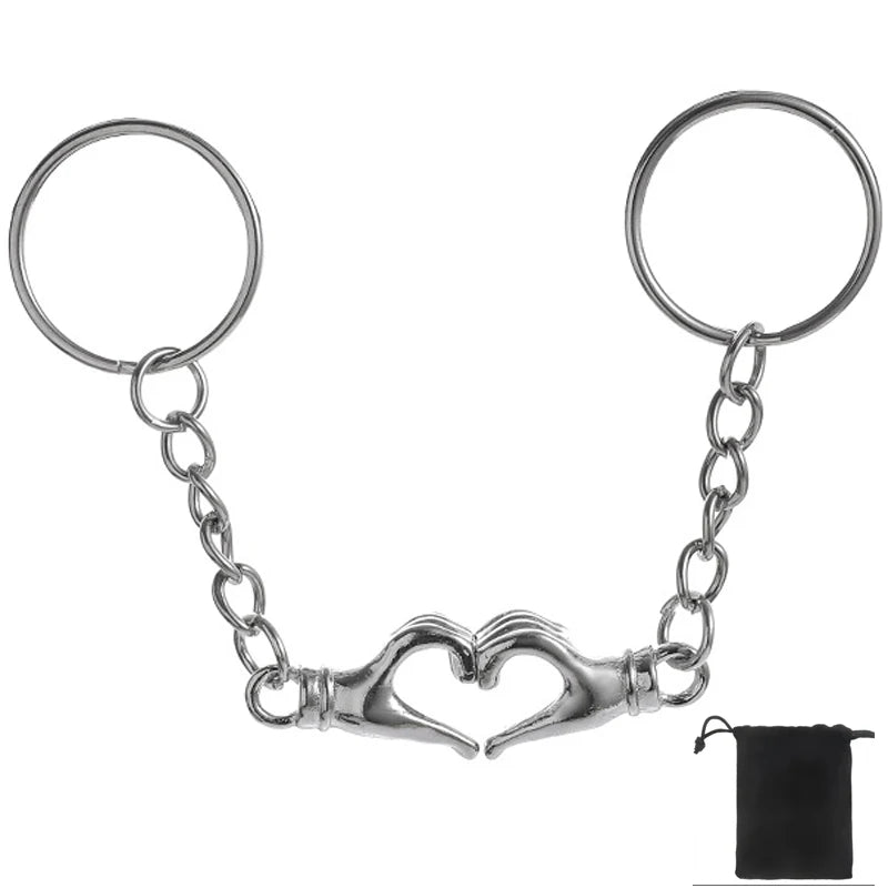 Clés-colliers en forme de cœur argentées assorties pour couples avec anneaux circulaires séparés