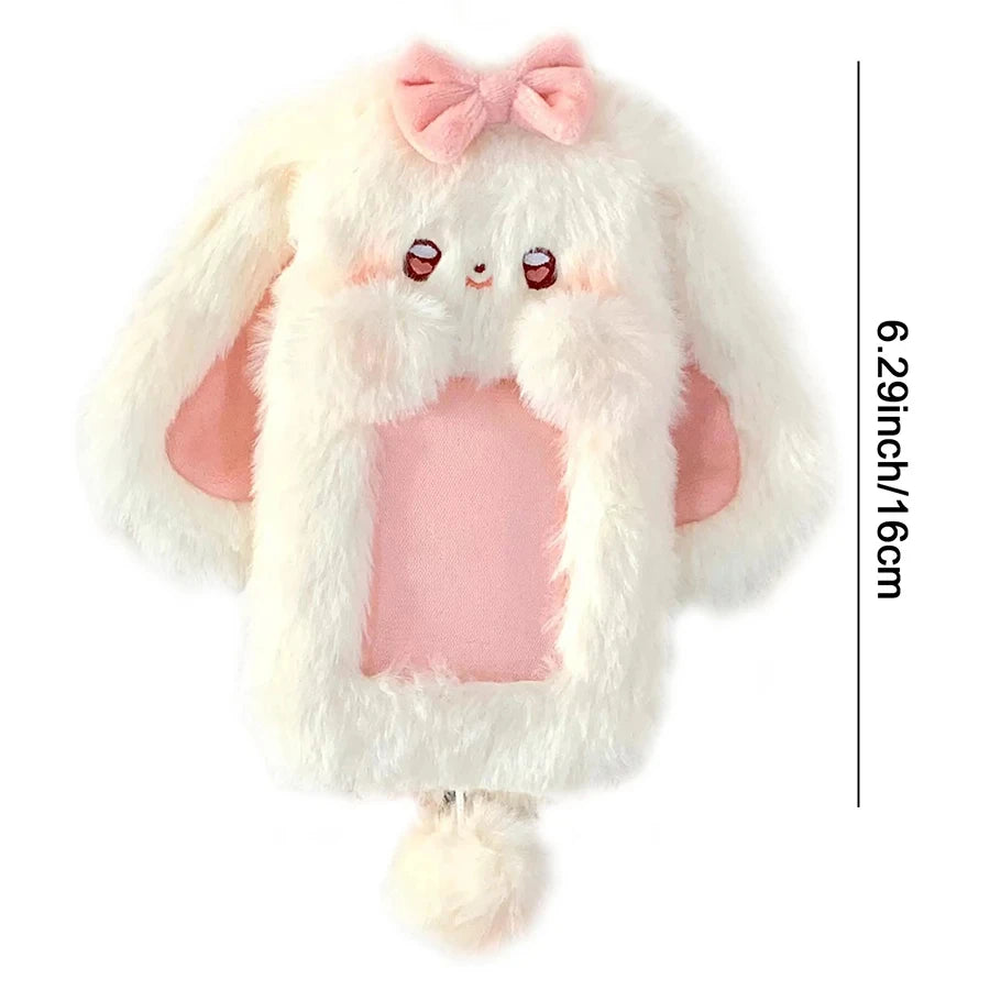Flauschige weiße Cartoon-Plush-Fotokartenhalter-Hülle mit rosa Akzenten und Schleife.