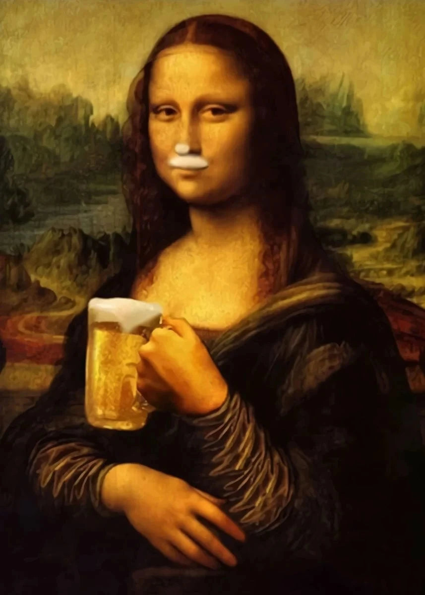 Pintura de una mujer similar a la Mona Lisa, con una marca blanca en su rostro, en un paisaje.