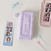 Álbum de cabina de fotos morado con múltiples fotos de una mujer y elementos decorativos.