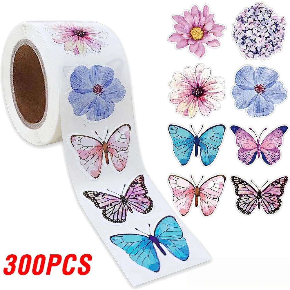 Un rouleau de décalcomanies colorées de papillons et de fleurs pour loisirs créatifs et décoration.