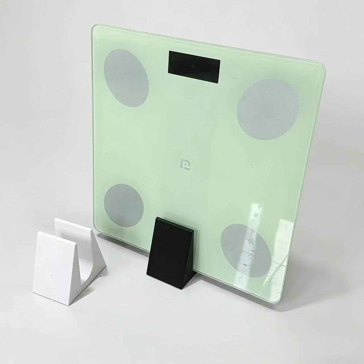 Space-Saving Floor Stand for Body Fat Scales