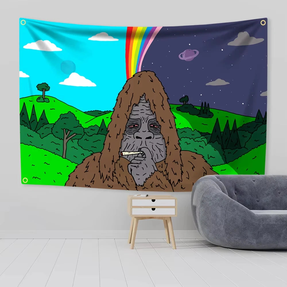 Arte de tapiz en la pared con cara estilizada de Sasquatch y máscara grande de piel marrón contra cielo nocturno y fondo de a