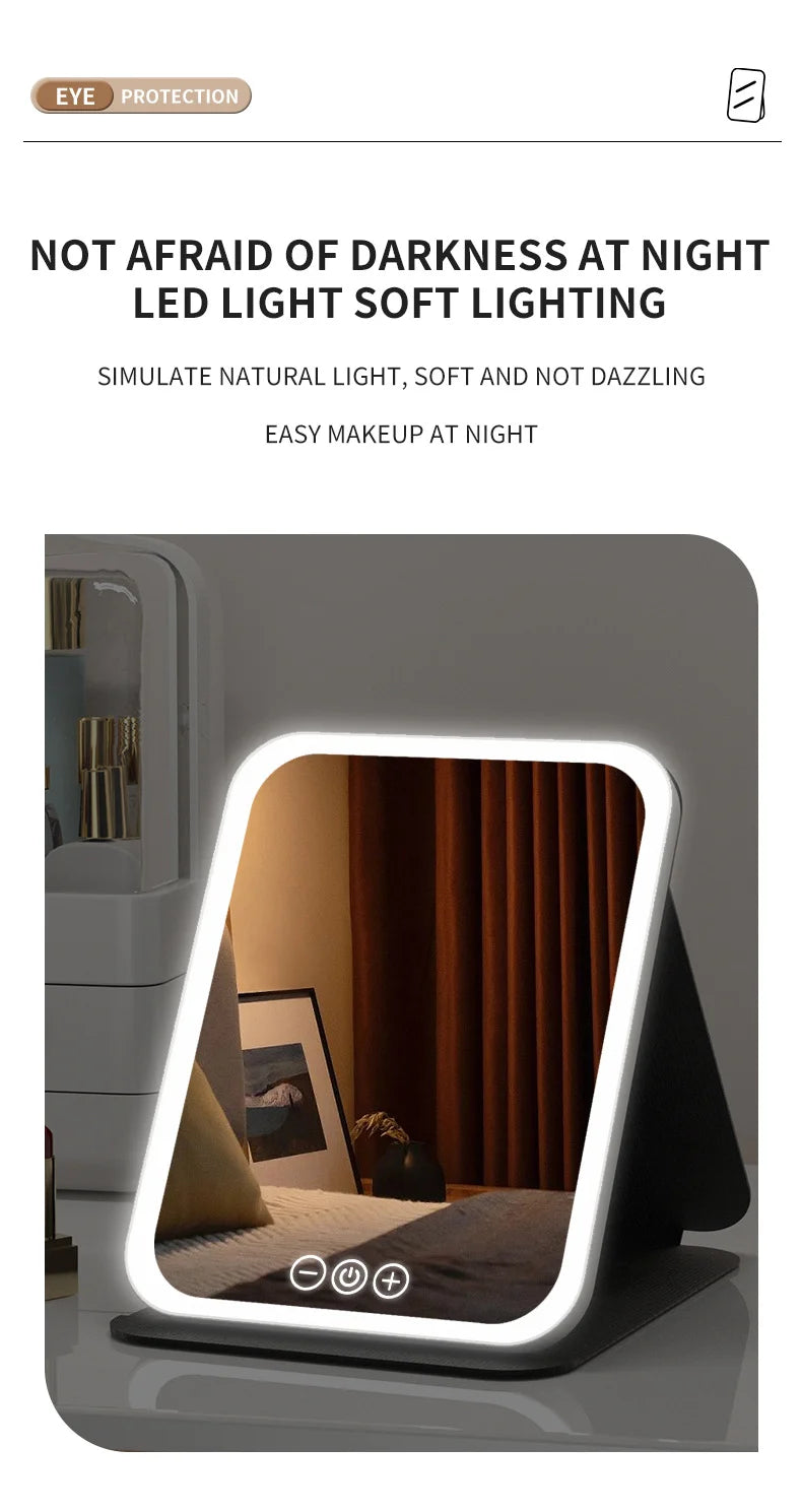 Miroir de maquillage LED moderne avec lumière blanche douce illuminant un intérieur.