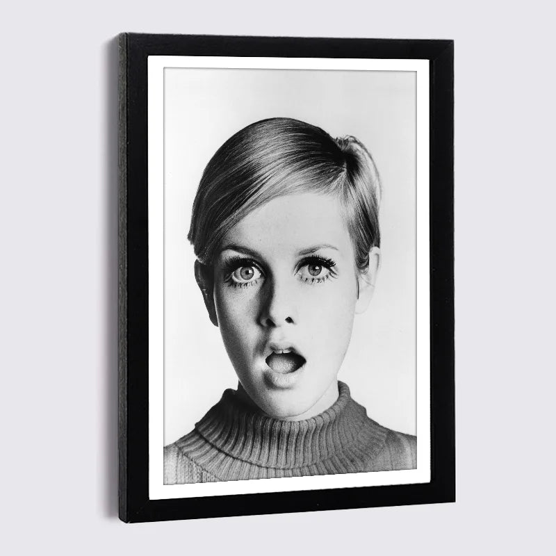 Elegant Wooden Picture Frame with Artistic Canvas Print