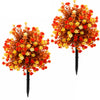 Topiaria esférica de caja artificial con follaje naranja, amarillo y rojo vibrante para decoración exterior