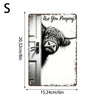 Art mural de salle de bain vintage : portrait rapproché d'une vache regardant directement l'observateur
