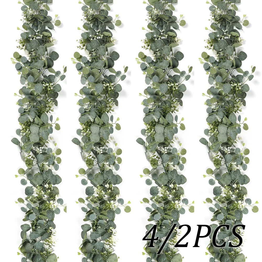 Guirlande verticale de feuilles d'eucalyptus artificielles dans des tons verts sourds pour la décoration de mariage et la mai