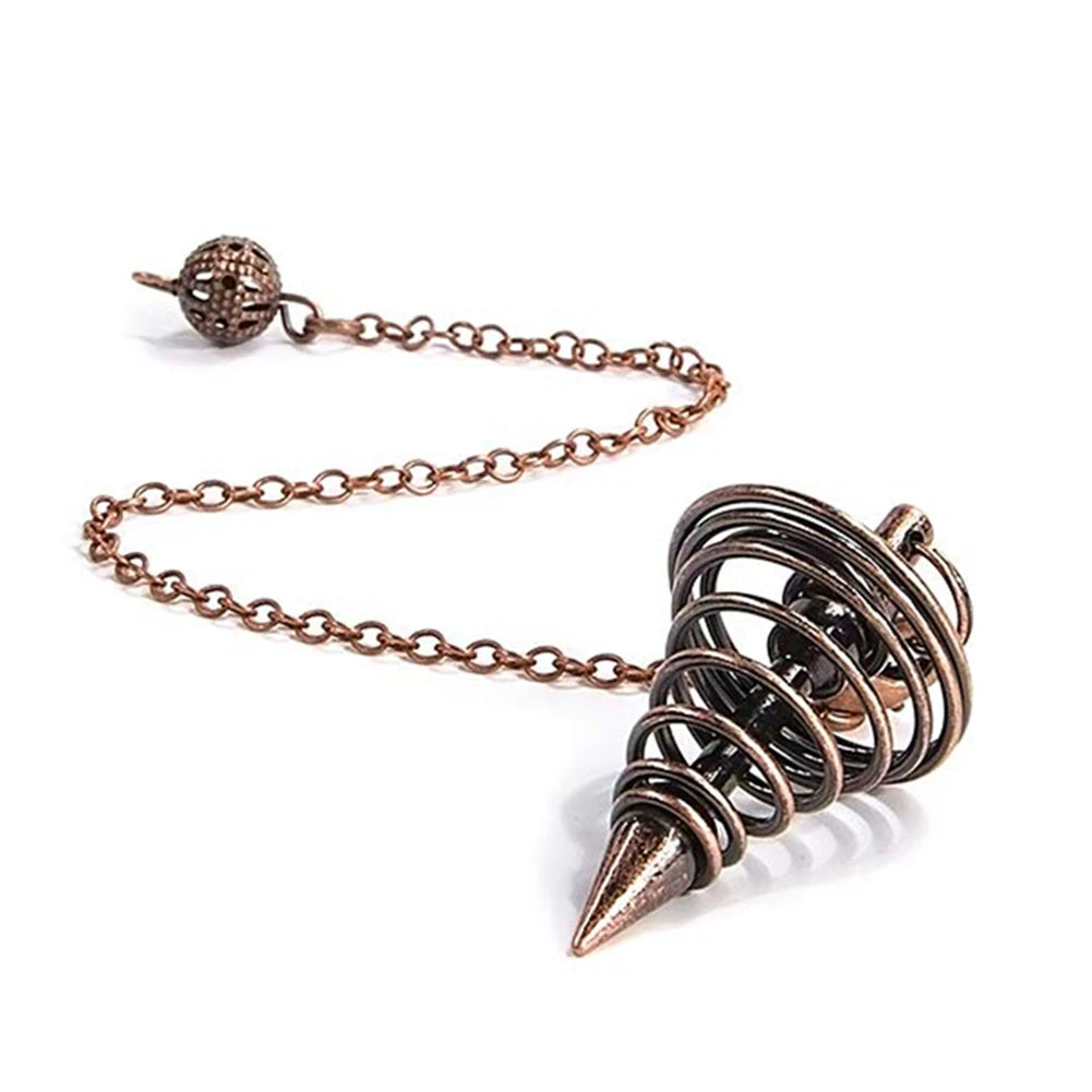Un ensemble de tiges de cuivre pur pour la divination.