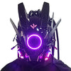 Máscara de juego cyberpunk iluminada con acentos negros y morados