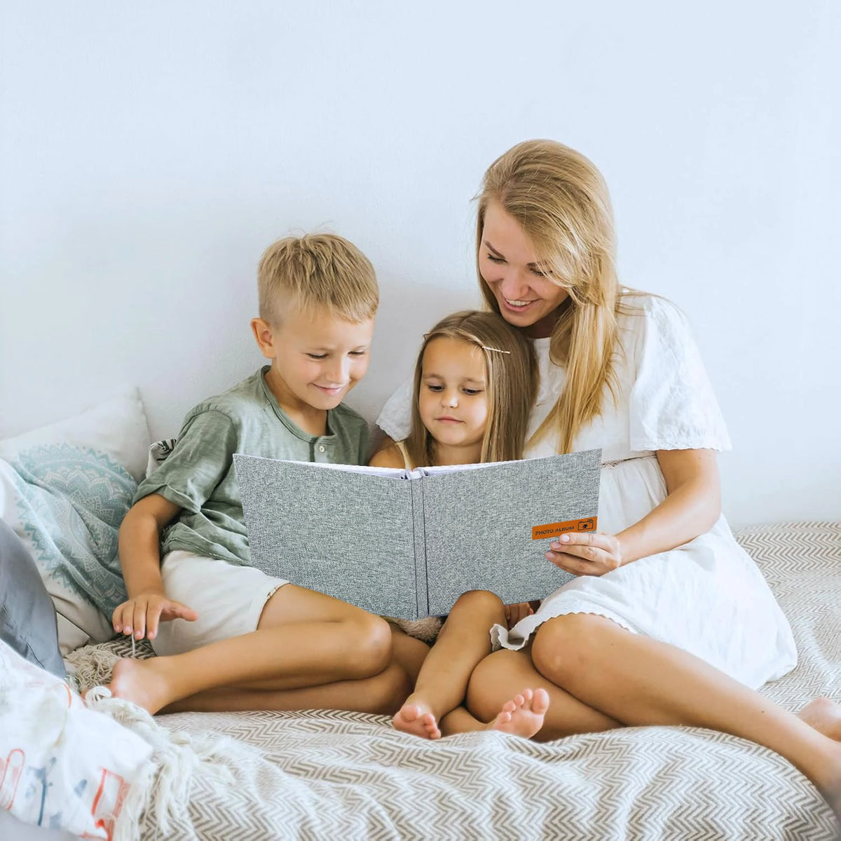 Linen Self-Adhesive Photo Album for Memories and Gifting