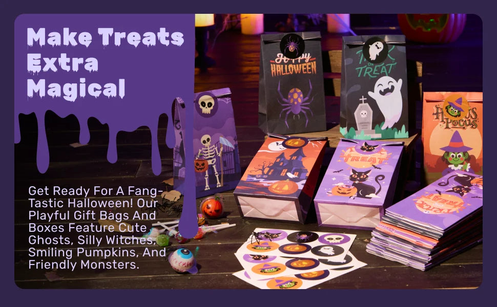 Exposition de sacs et boîtes cadeaux thématiques d'Halloween avec des fantômes, sorcières, citrouilles et monstres mignons.