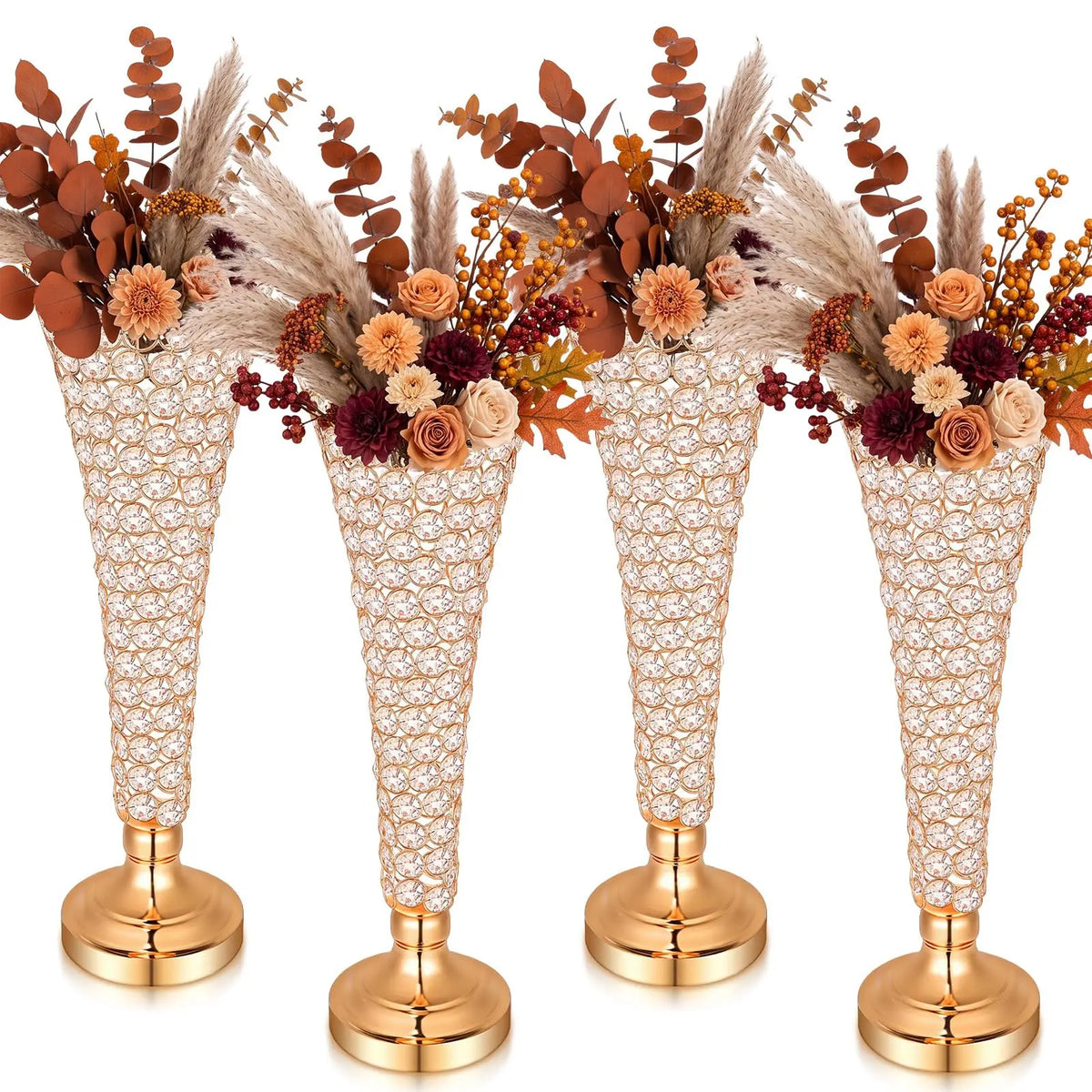 Goldkristallvase mit getrockneten Blumen und Laub für Centerpieces