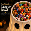 Un grand bol rempli de bonbons fantômes LED colorés pour la décoration d'Halloween.