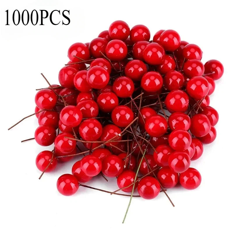 Pila de 1000 bayas de acebo rojo artificial para decoración navideña.