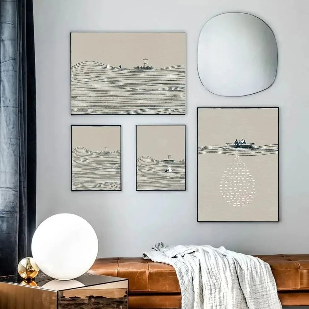 Una pared de galería con tres impresiones en lienzo que representan a Jesús lavando los pies en el agua contra un fondo apaga