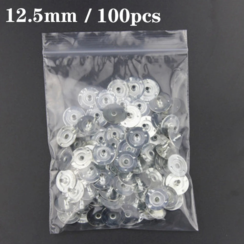 A clear plastic bag containing 100 pieces of 12.5mm braided cotton candle wicks.