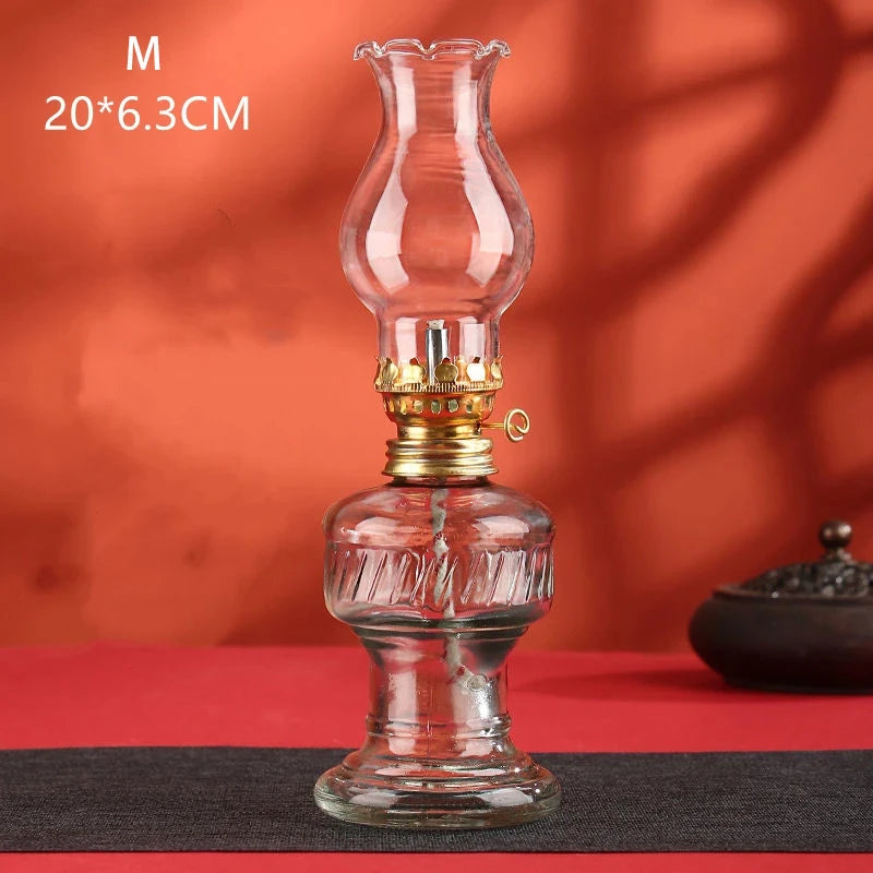 Classic Glass Oil Lamp – Vintage Portable Lantern for Indoor & Outdoor Decor