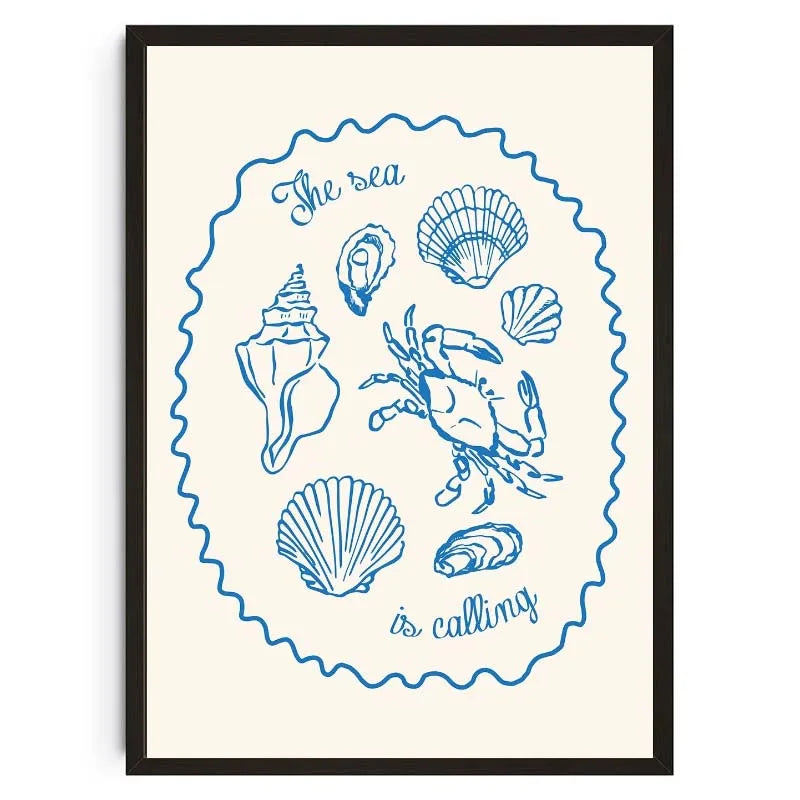 Linienzeichnung mit Muscheln und dem Text „Das Meer ruft“ in einem runden Rahmen.