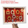 Präsentationsbox mit zehn Mini-Fotoframes, acht zufälligen Figuren und Lichtern im Inneren.