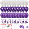 Ein Set von 40 lila Latexballons mit weißer Schleife und Konfetti-Dekoration.