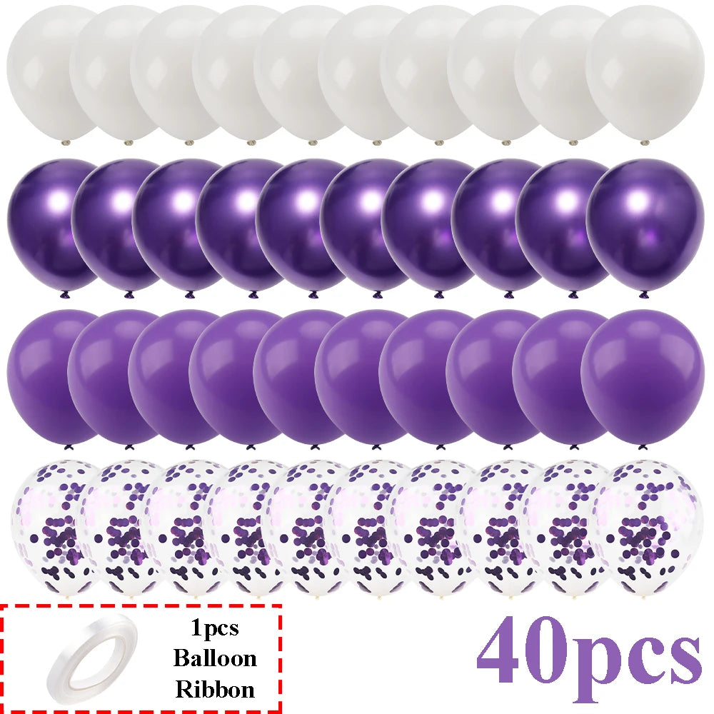 Ein Set von 40 lila Latexballons mit weißer Schleife und Konfetti-Dekoration.