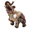 Dunkelbraunes traditionelles chinesisches Feng-Shui Elefantenstatue mit Goldverzierung und Juwelen.