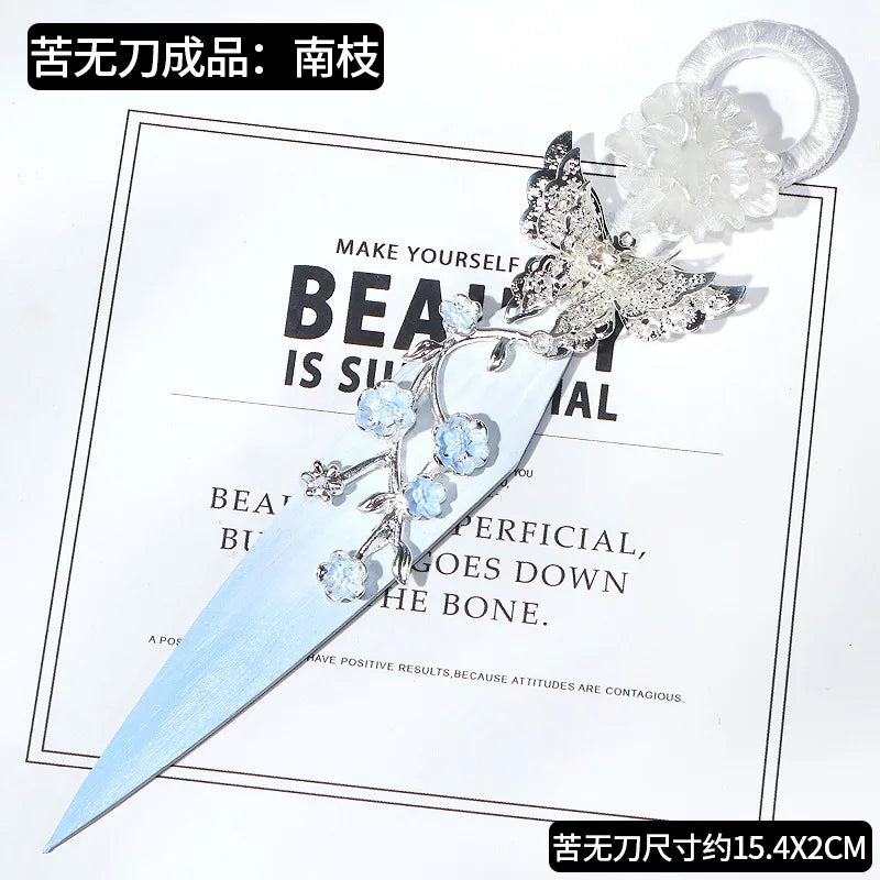 Gothic Kunai Dagger Ornament – Handcrafted Hanfu Accessory & Desk Display