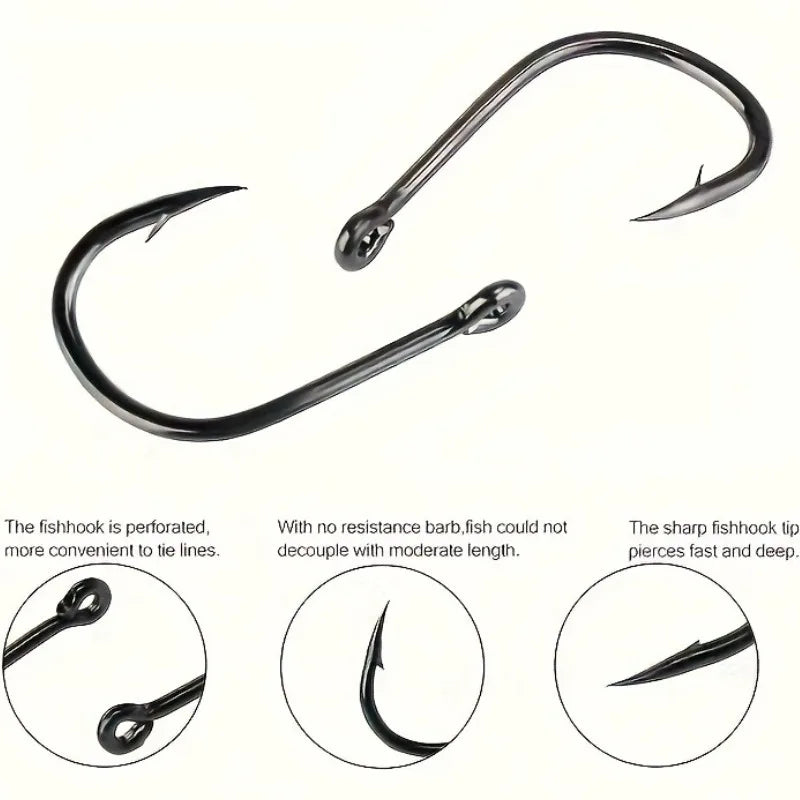Un ensemble de hameçons de différentes tailles et types pour la pêche.