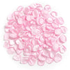 Pila de pétalos de flores artificiales de seda rosa para decoración del hogar y bodas.