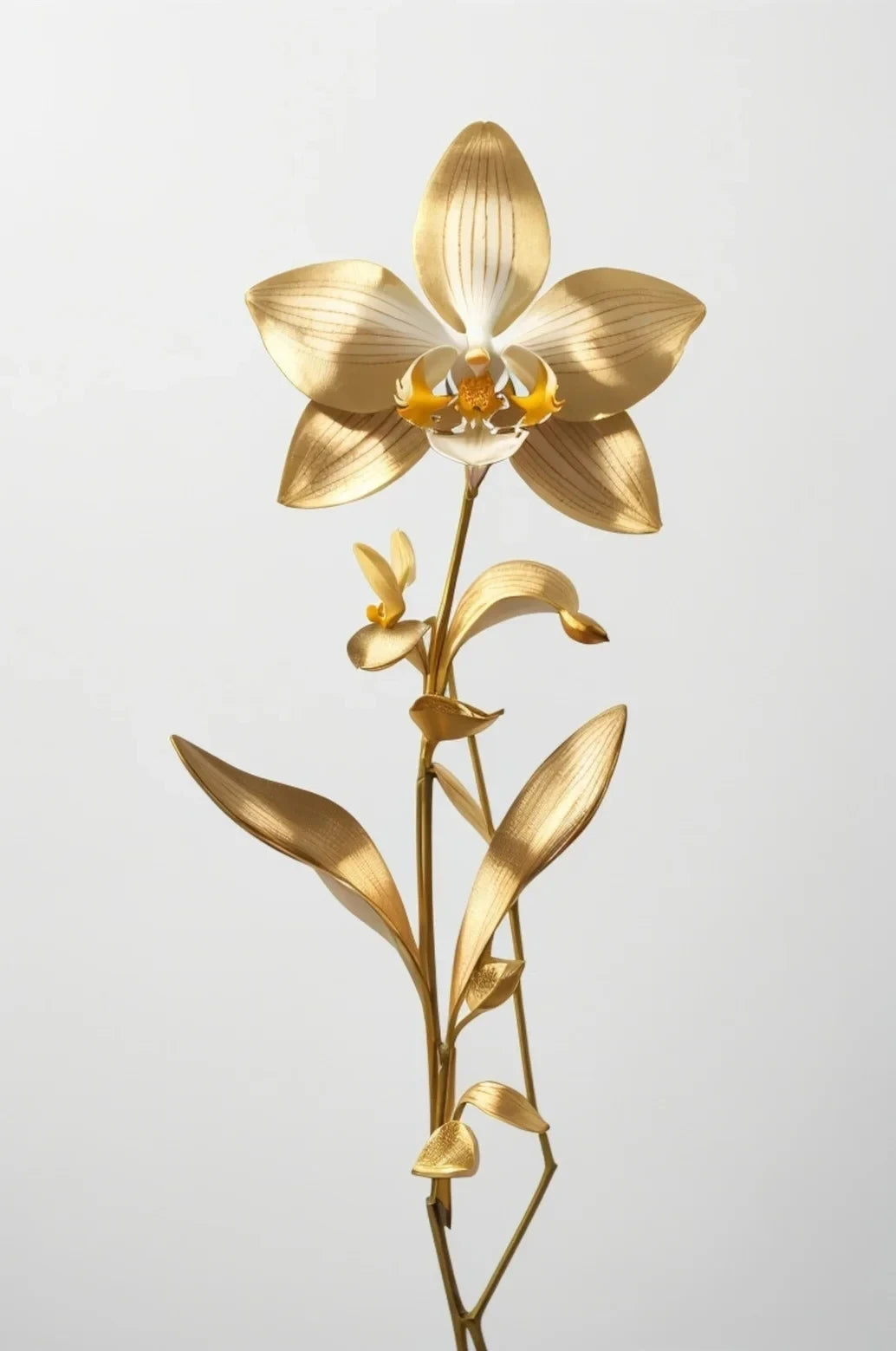 Una sola flor de orquídea dorada con tallo y hojas contra un fondo claro.