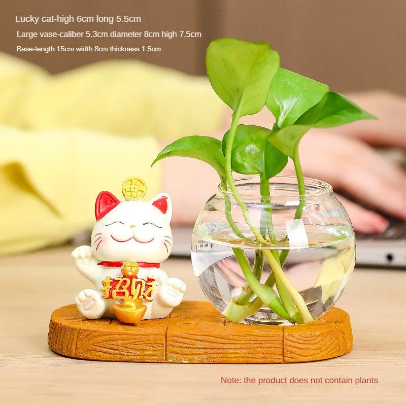 Mini resin desk ornament featuring a green ivy plant and a white lucky cat in a glass vase