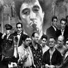 Portrait de groupe d'acteurs du film Scarface, avec des expressions intenses et un éclairage dramatique.