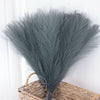 Un ramo de pampas artificial azul plateado para decoración del hogar
