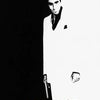 Portrait en noir et blanc d'un acteur, probablement du film Scarface, présenté comme œuvre d'art sur toile.