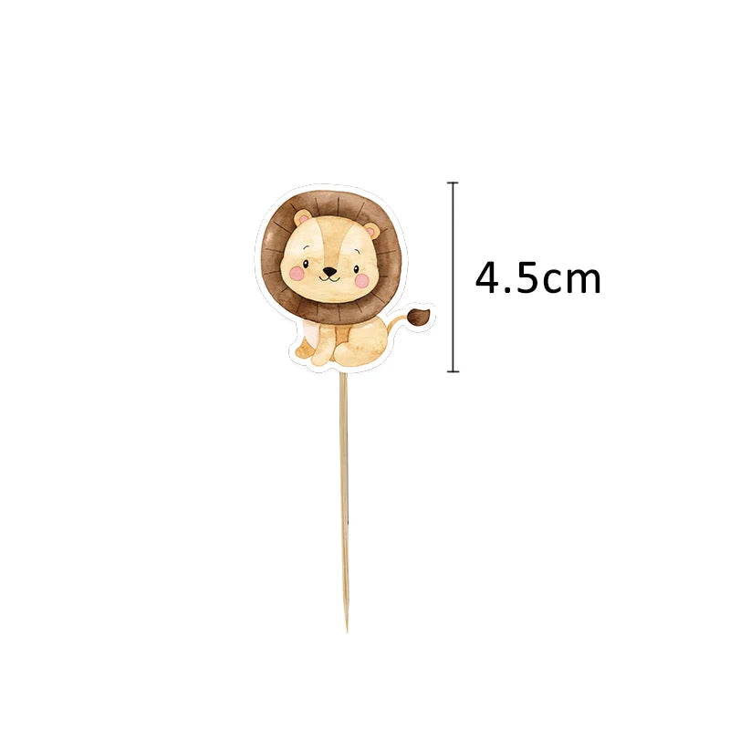 A round lion-faced animal cake topper on a stick, measuring 4.5cm.
