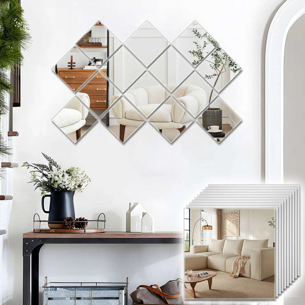 Une galerie murale avec des miroirs décoratifs et de l'art encadré sur un mur blanc.