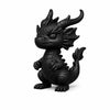 Figurine de dragon miniature noir pour bureau, avec écailles et cornes détaillées.