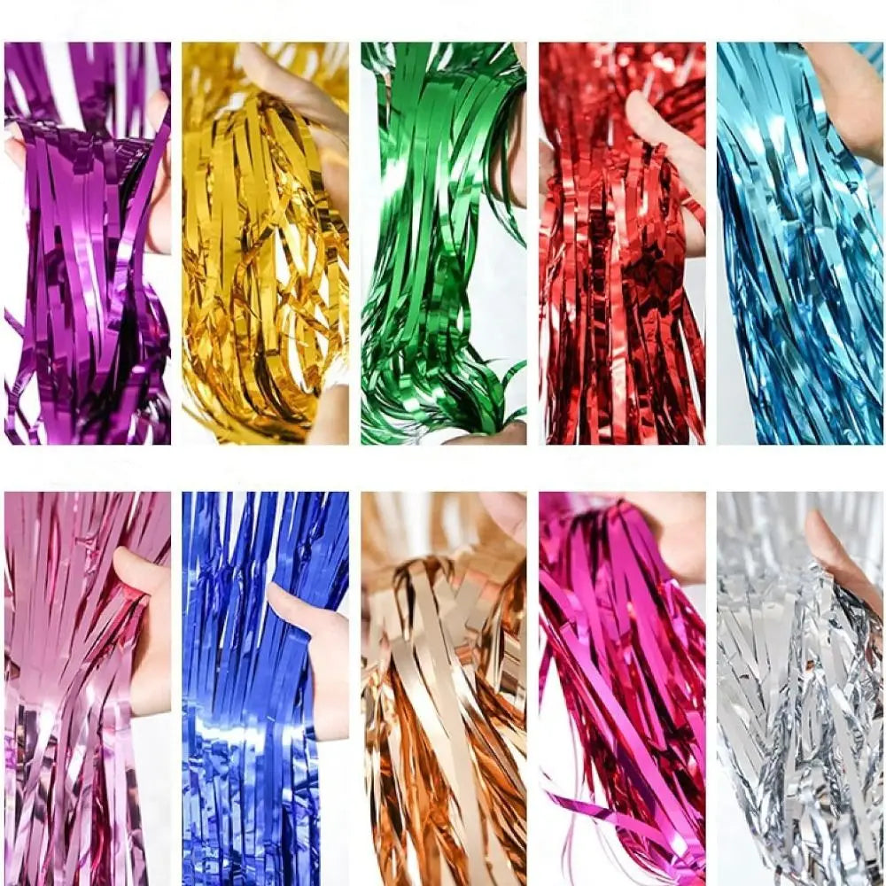 Collection de rideaux à franges colorés arc-en-ciel en feuille, dans diverses nuances (violet, or, vert, rouge, bleu et argen