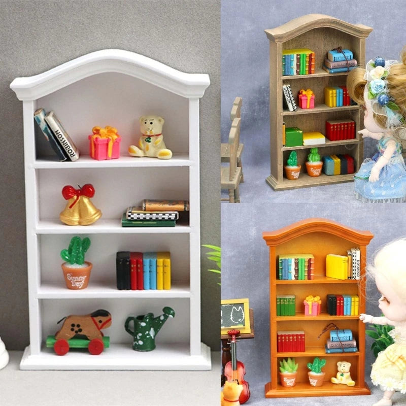 Vitrina de muebles en miniatura blanca con estantes mostrando artículos decorativos pequeños y pieles de juguete