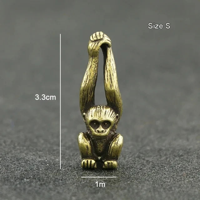 Vintage brass monkey key chain charm in size S, measuring 3.3cm tall.
