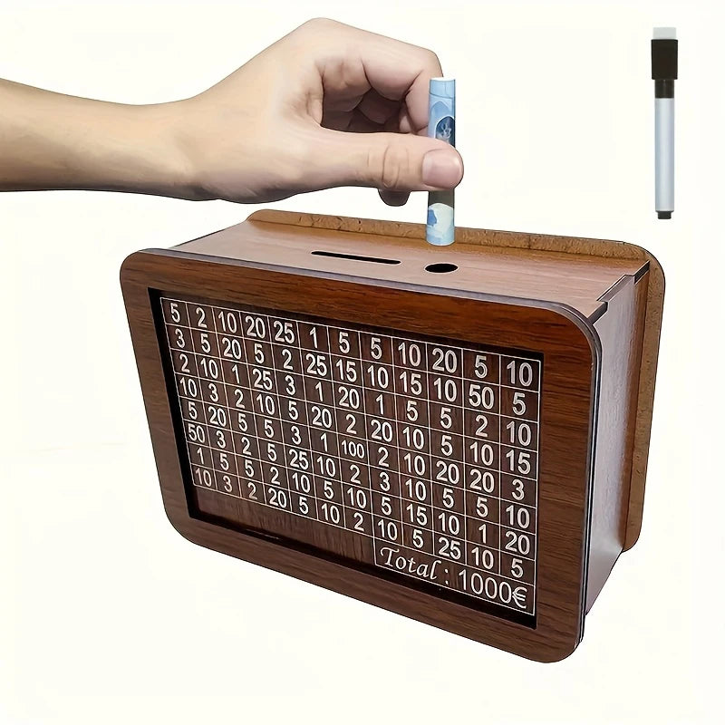 A wooden savings box with a progress tracker showing various euro denominations and a total of 1000 euros.