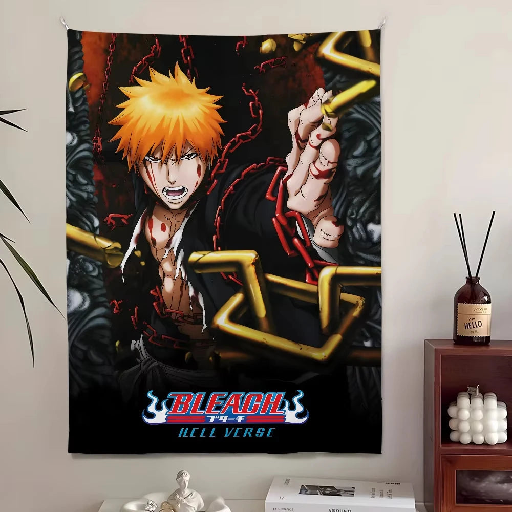 Dunkles Wandteppich mit Anime-Figur spitzer orange Haare und Blut vor schwarzem Hintergrund